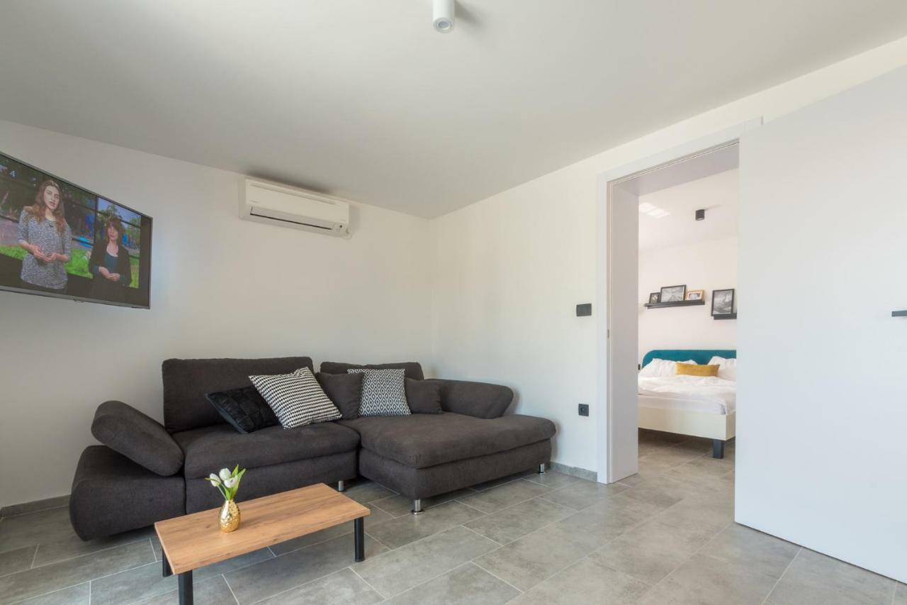 Sun & Sea Villa Kornić Dış mekan fotoğraf